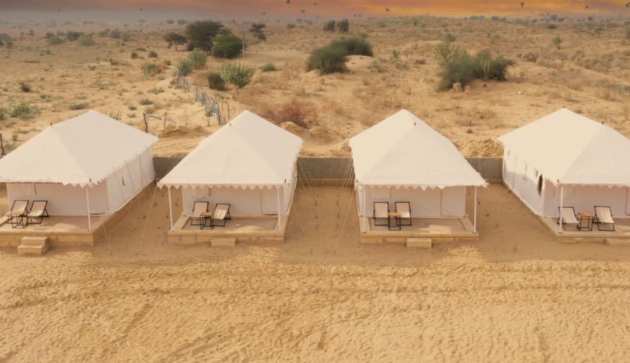 Deluxe Desert Tent Package